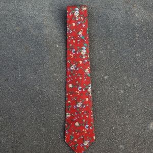 Saks 5th Avenue exclusive floral pattern Tie